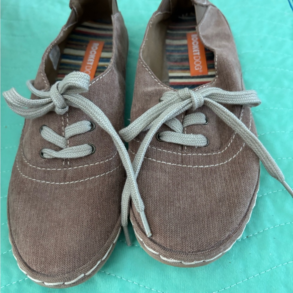 Rocket Dog soft Lace-Up Shoes